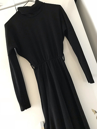 Siyah renk elbise