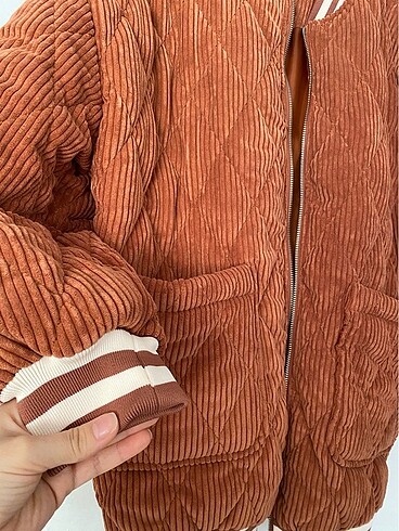 Zara Astarlı mont