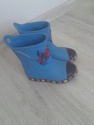 crocs marka spider man yagmur cizmesi