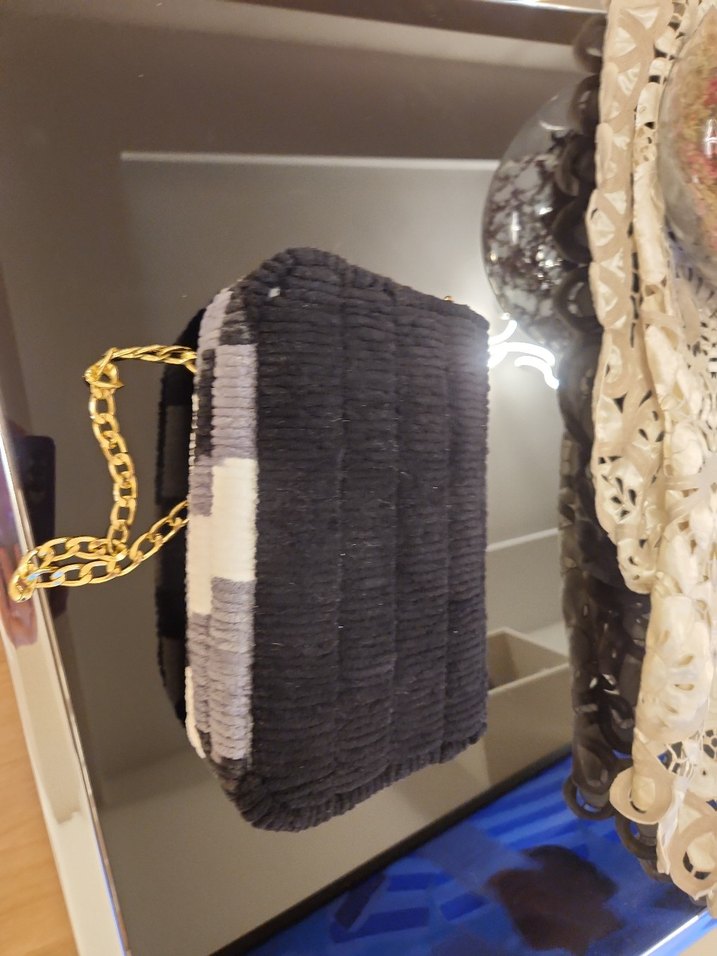 Siyah Kadın Zincirli Kumaş Çanta - Görsel 3