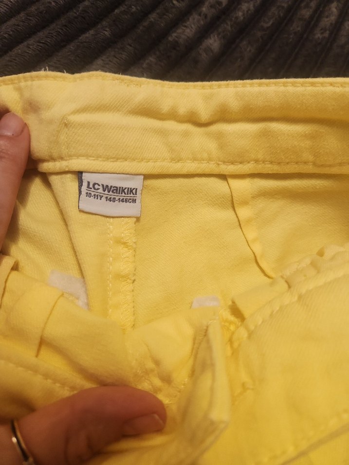 Sarı Düğmeli  Mini Şortkız cocuk - Görsel 3