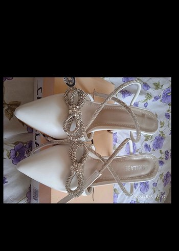Beyaz Stiletto Topuklu ayakkabi ürün sıfır kutuyla ginderilecek - Görsel 2