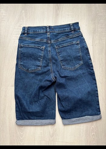 Lacivert Bol Kesim Kemerli Mini Kot Şort - Görsel 7