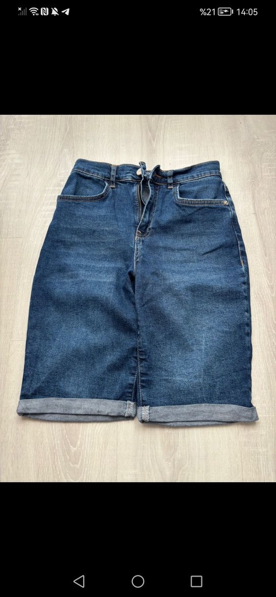 Lacivert Bol Kesim Kemerli Mini Kot Şort - Görsel 2