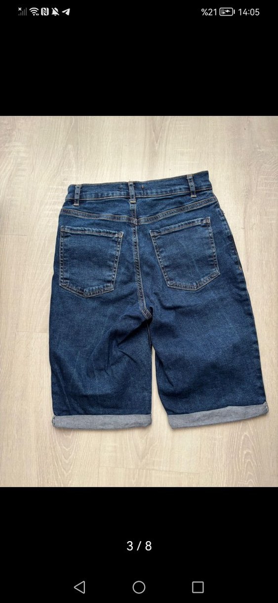 Lacivert Bol Kesim Kemerli Mini Kot Şort - Görsel 3