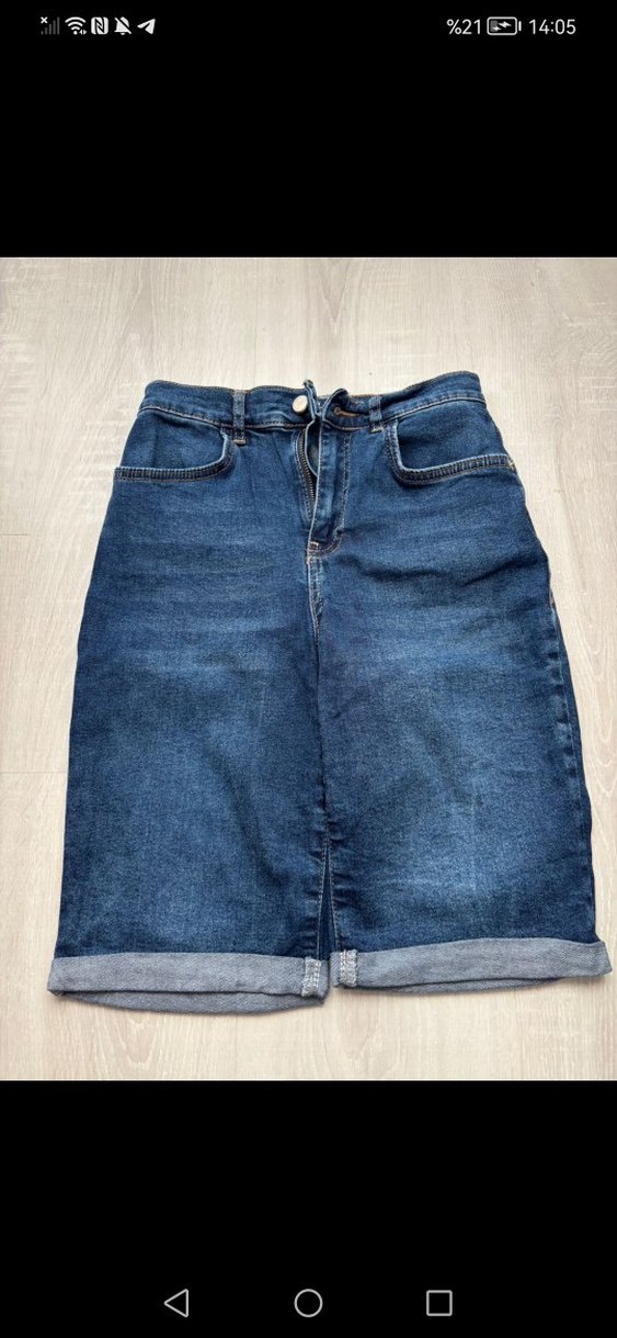 Lacivert Bol Kesim Kemerli Mini Kot Şort - Görsel 5