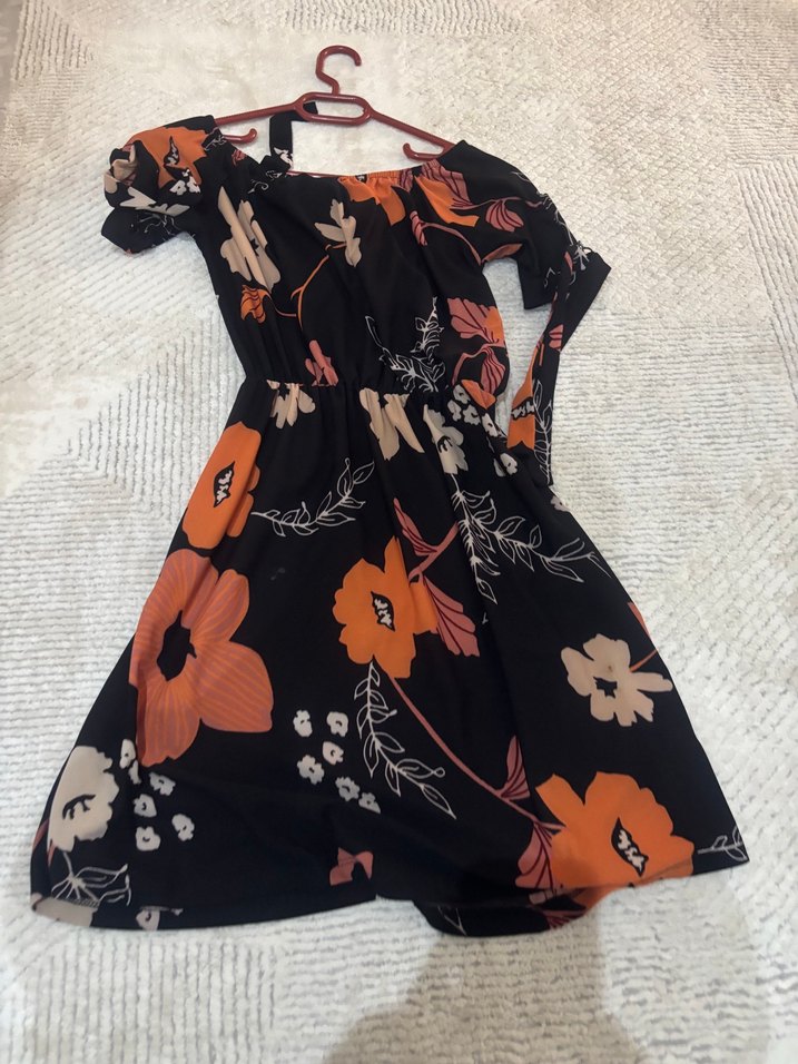 Çiçek Desenli Siyah Midi Bohem Elbise - Görsel 4