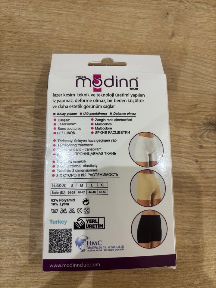 Bej Parlak Lazer Kesim Mini Atletik Şort - Görsel 5