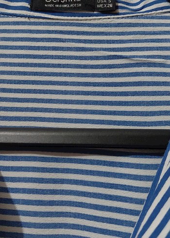 Düğmeli Lacivert Çizgili Kadın Gömlek BERSHKA - Görsel 2