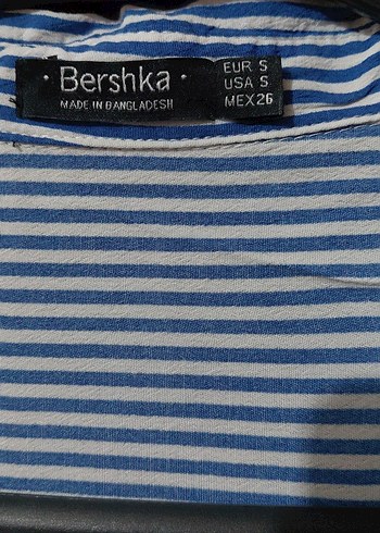 Düğmeli Lacivert Çizgili Kadın Gömlek BERSHKA - Görsel 3