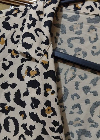 Düğmeli Leopar Desenli Kadın Gömlek - Görsel 3