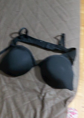 Minimalist Siyah Midi Sütyen
36 beden içın - Görsel 4