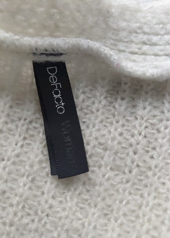Beyaz V-Yaka Örme Kadın Hırka
DEFACTO ANGORA 2 xl - Görsel 6