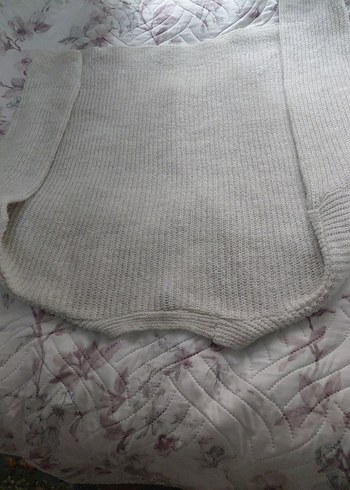 Beyaz V-Yaka Örme Kadın Hırka
DEFACTO ANGORA 2 xl - Görsel 9