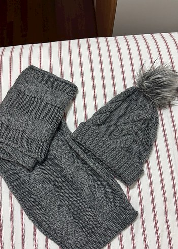 Gri Örgü Kadın Bere ve Atkı Seti - Görsel 2