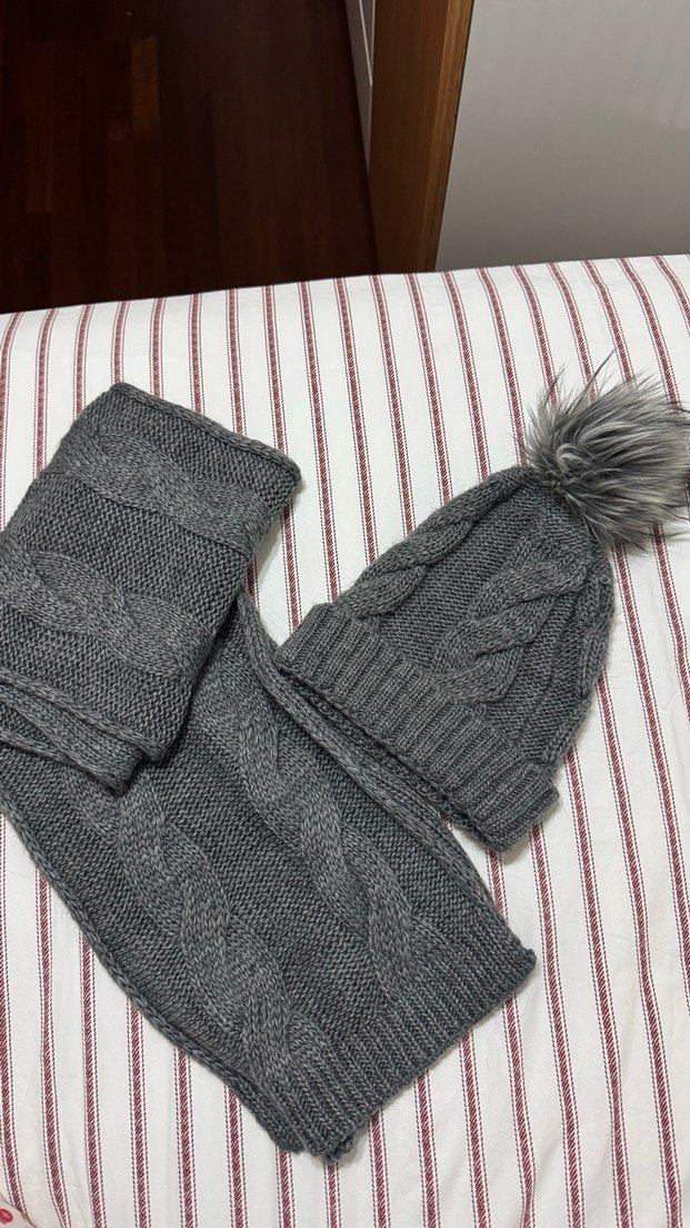 Gri Örgü Kadın Bere ve Atkı Seti - Görsel 2
