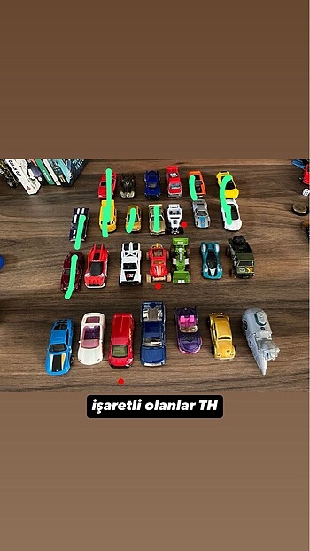 hotwheels araba (1 tane)