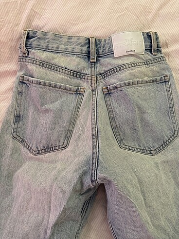 34 Beden mavi Renk bershka jean