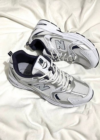 New Balance Kadın Beyaz Gri Spor Ayakkabı