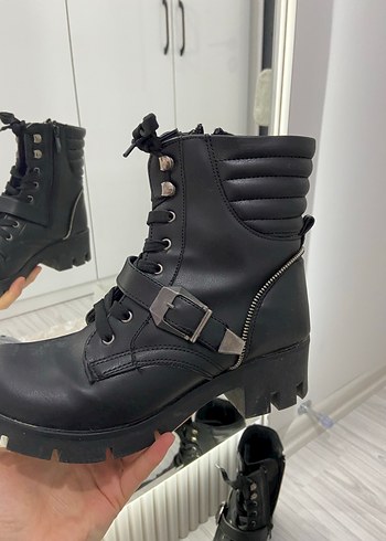 Tokalı Siyah Deri Biker Bot - Görsel 4