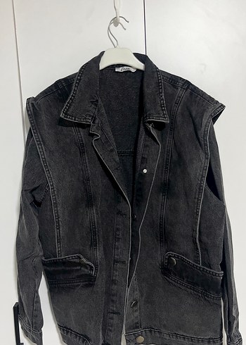Siyah Kollu Kadın Denim Ceket