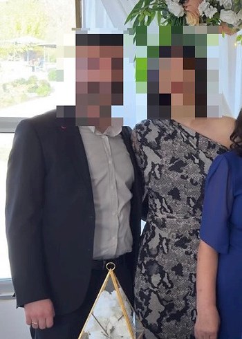 Quzu Gri Yılan Desenli Uzun Drapeli Tül Elbise