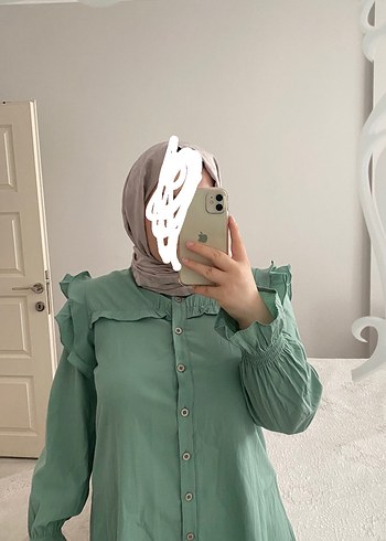 Fırfır Detaylı Yeşil Tunik
