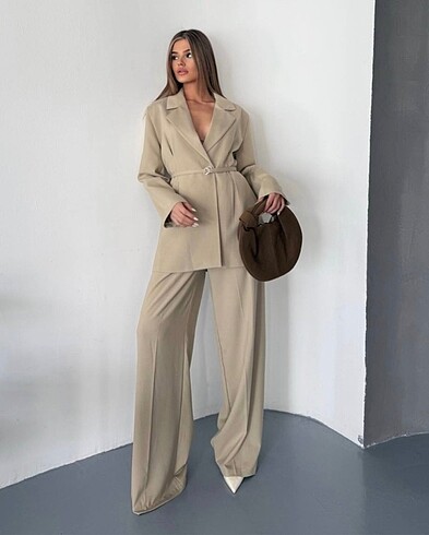 BEL KEMERLİ BLAZER CEKET PANTOLON TAKIM
