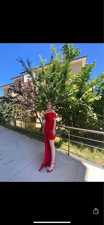 Kırmızı abiye
