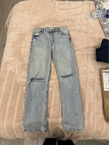 BERSHKA jeans