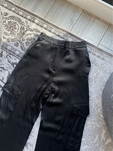 xs Beden Zara saten pantolon