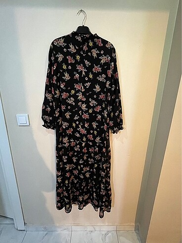 LC Waikiki Lc Waikiki Siyah Çiçekli Elbise