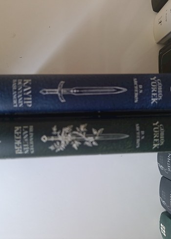 gümüş yürek 1&2 kitap yan boyamalı kutulu sıfır