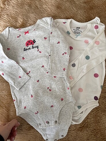 Kız bebek zıbın