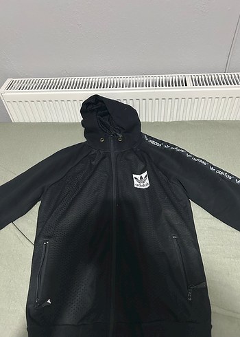 Adidas Siyah Kapüşonlu Fermuarlı unisex Ceket