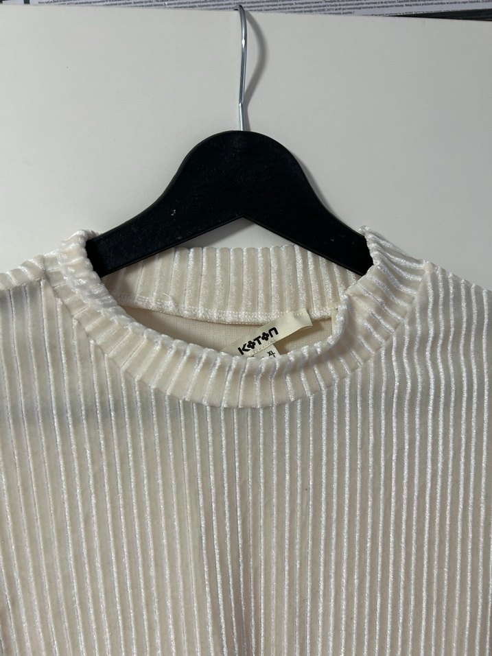 Uzun Kollu, Pileli, Beyaz Keten Bluz - Görsel 4