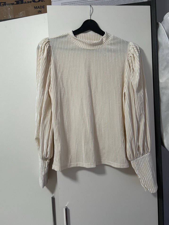 Uzun Kollu, Pileli, Beyaz Keten Bluz - Görsel 2