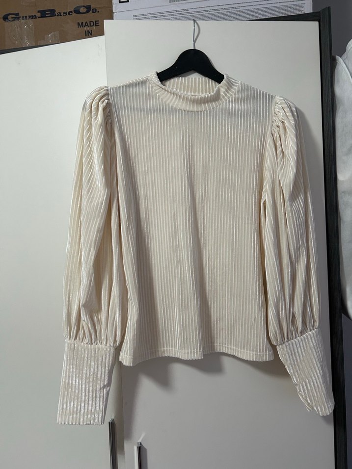 Uzun Kollu, Pileli, Beyaz Keten Bluz - Görsel 3