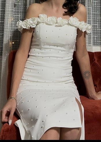 İnci İşlemeli Beyaz Midi Straplez Elbise - Görsel 2