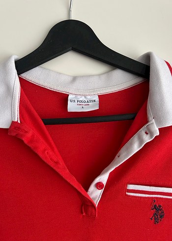 Düğmeli Kırmızı Kısa Kollu Kadın Tişört - Görsel 3