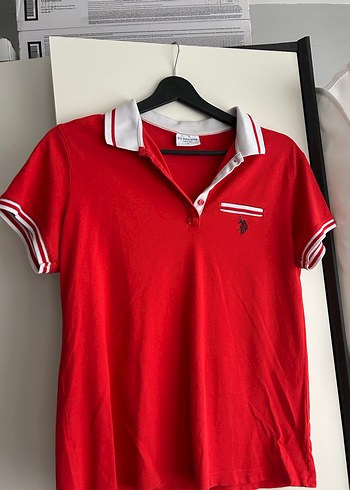 Düğmeli Kırmızı Kısa Kollu Kadın Tişört - Görsel 2