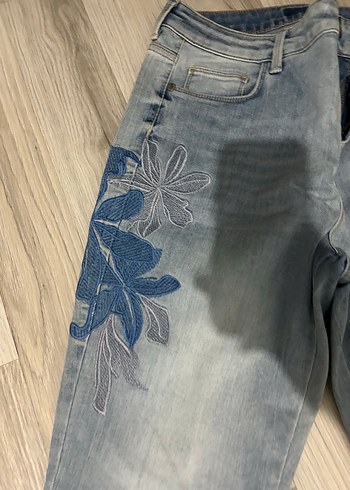 38 Beden mavi Renk Nakışlı Düğmeli Mavi Gri Kadın Jean