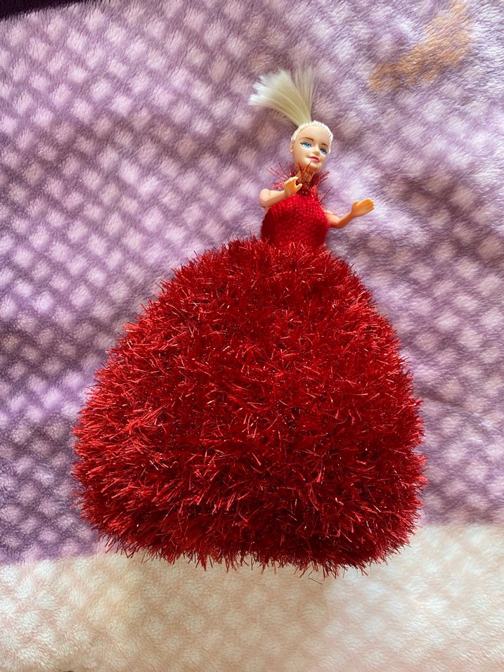 Kırmızı elbiseli barbie Bebek - Görsel 2