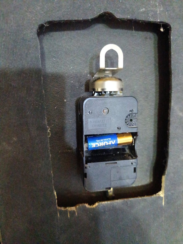 Koyu Kahverengi Ahşap Duvar Saati - Görsel 4