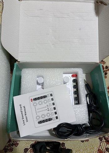 Beyaz Live Sound Card Mikrofon Kontrol Ünitesi - Görsel 6