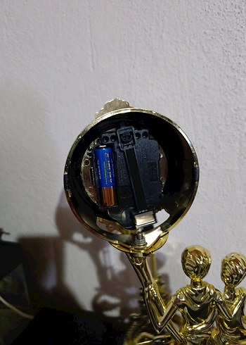 Altın Renkli Parlak Masa Saati - Görsel 4