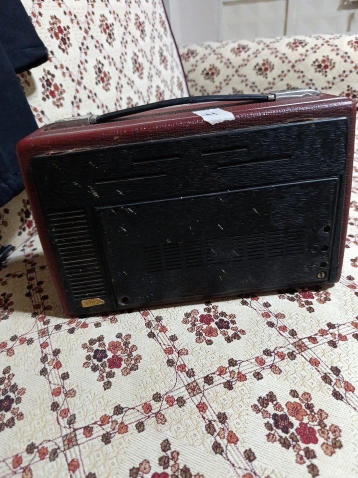Kırmızı Vintage Müzik Sistemi - Görsel 3