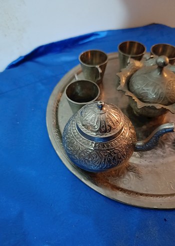 Altın Renkli İşlemeli Çay Seti - Görsel 4