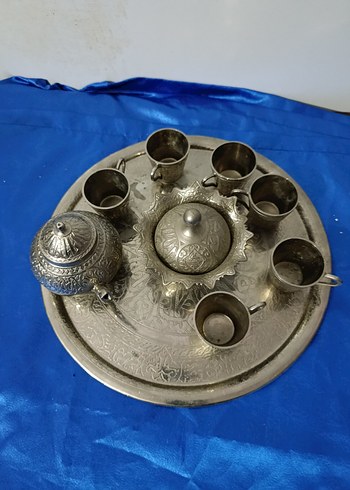 Altın Renkli İşlemeli Çay Seti - Görsel 2