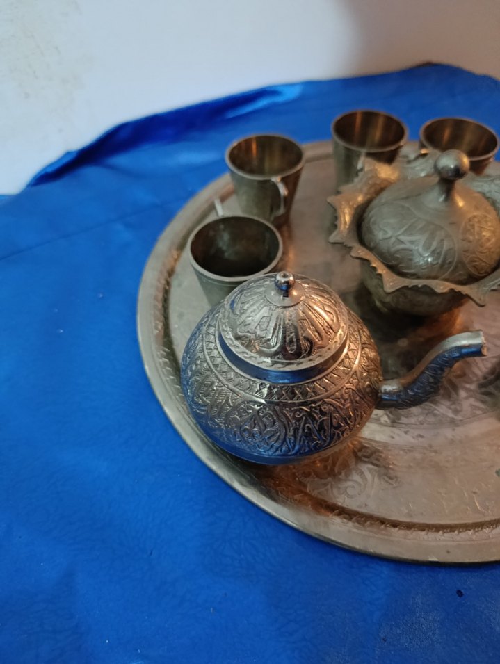 Altın Renkli İşlemeli Çay Seti - Görsel 4